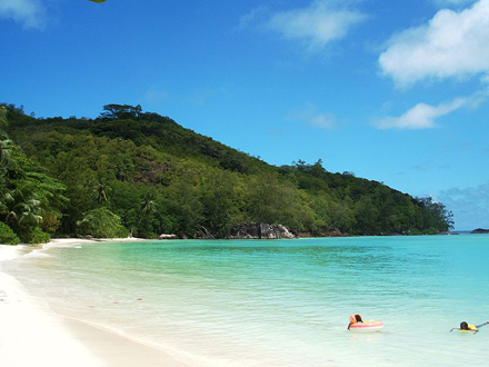 Seychely, Anse Royale Beach